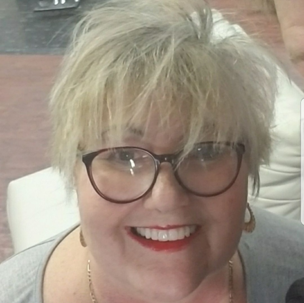 Meet your Posher, Linda j